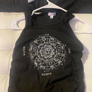 Black cami graphic crop top